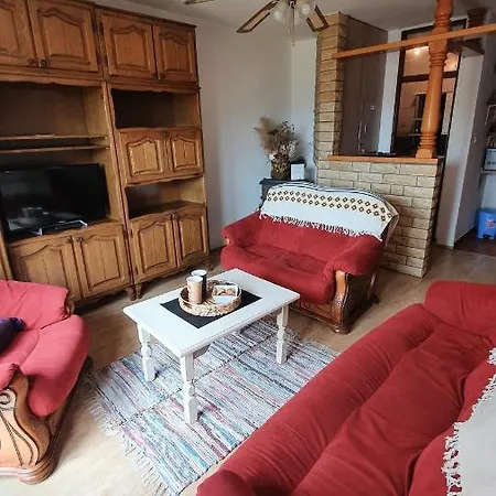 Apartman Caco3 - Potpuno Opremljen Stan U Blizini Plitvickih Jezera Korenica Exterior photo